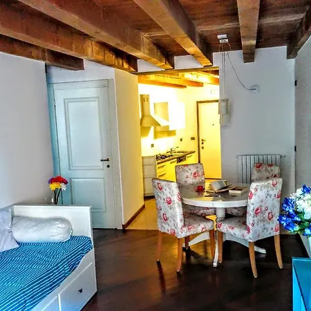 Apartment Across The River And Into The Trees Verona